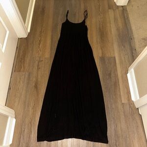 Elegant Black Maxi Dress